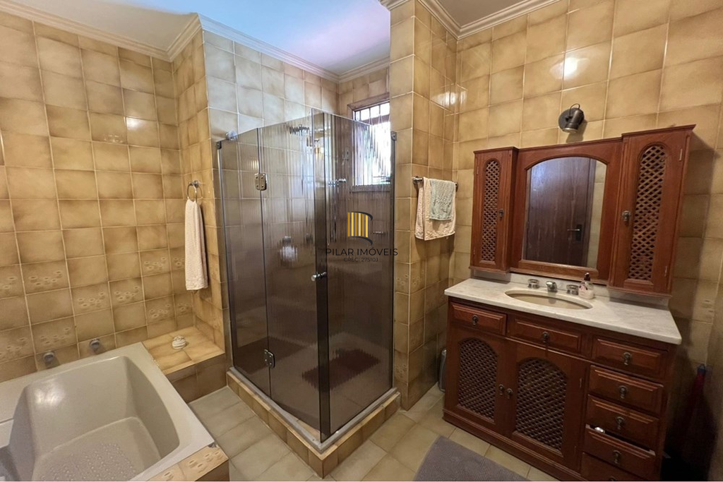 Casa 3 dormitórios no bairro Santana