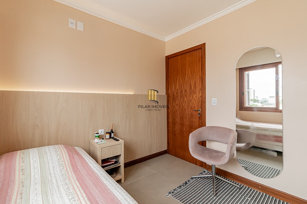 Apartamento 3 dormitórios no bairro Menino Deus