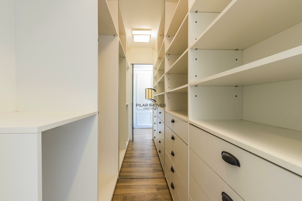 Apartamento 3 dormitórios no bairro Menino Deus