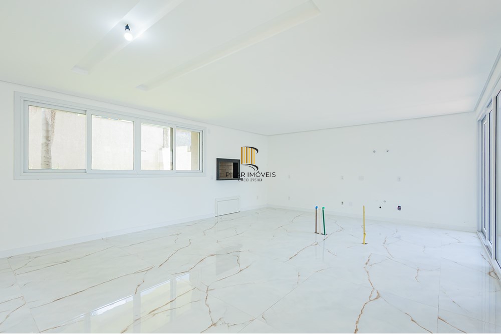 Casa de Condomínio 3 dormitórios no bairro Krahe