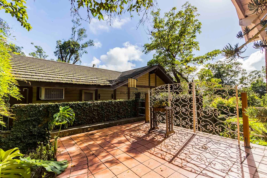 Casa 4 dormitórios no bairro Belém Novo