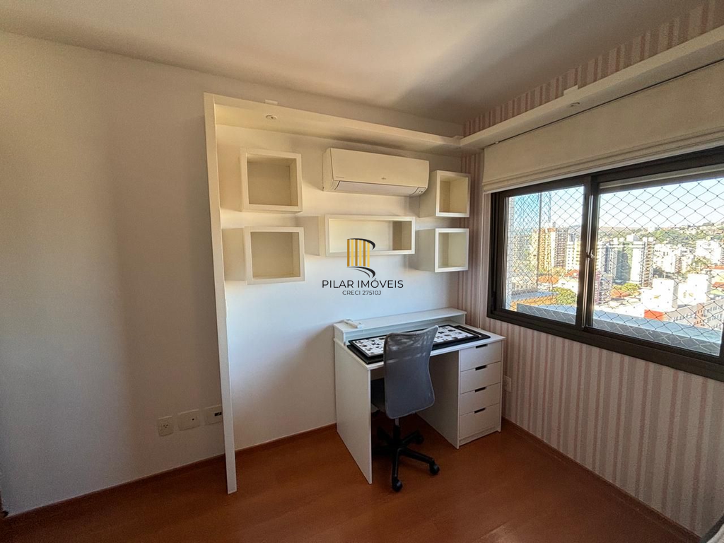 Apartamento 3 dormitórios no bairro Menino Deus