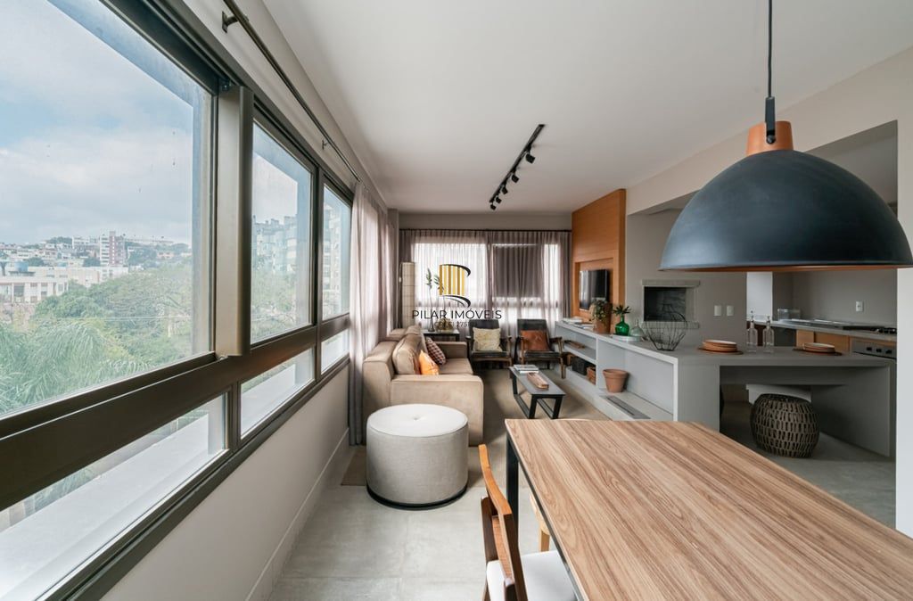 Apartamento 3 dormitórios no bairro Menino Deus