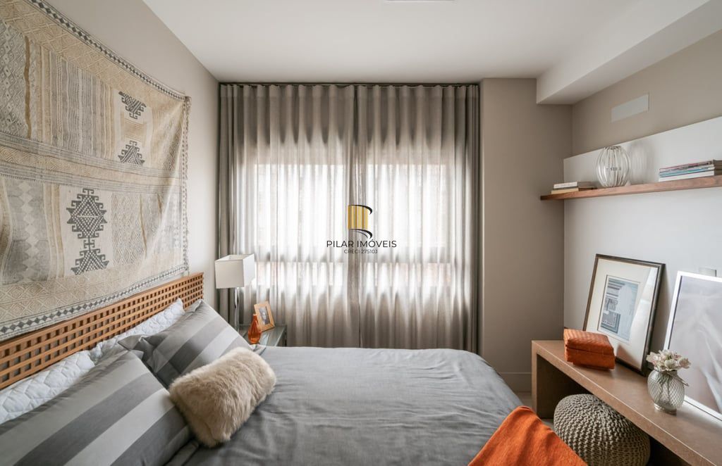 Apartamento 3 dormitórios no bairro Menino Deus