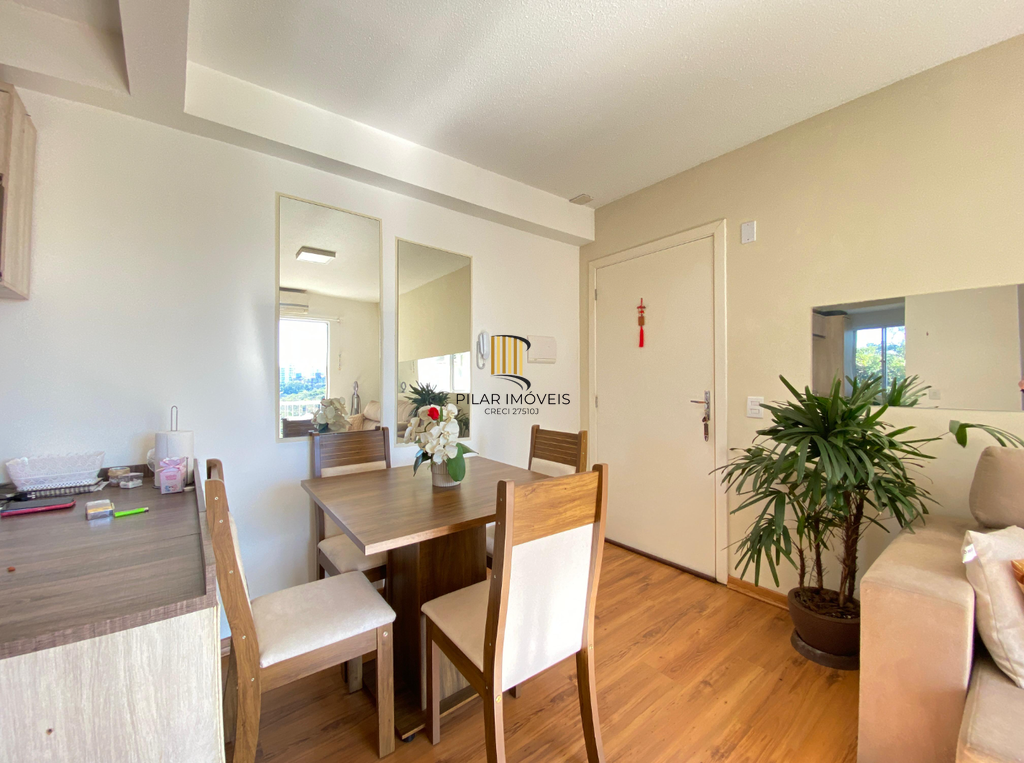 Apartamento 2 dormitórios no bairro Vila Nova