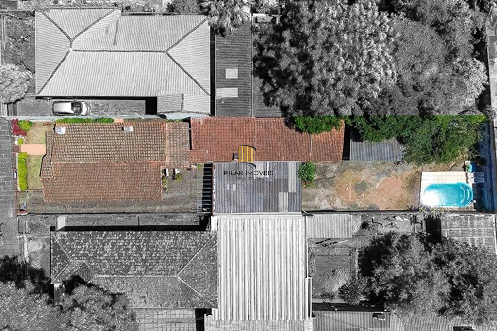 Casa 6 dormitórios no bairro Teresópolis