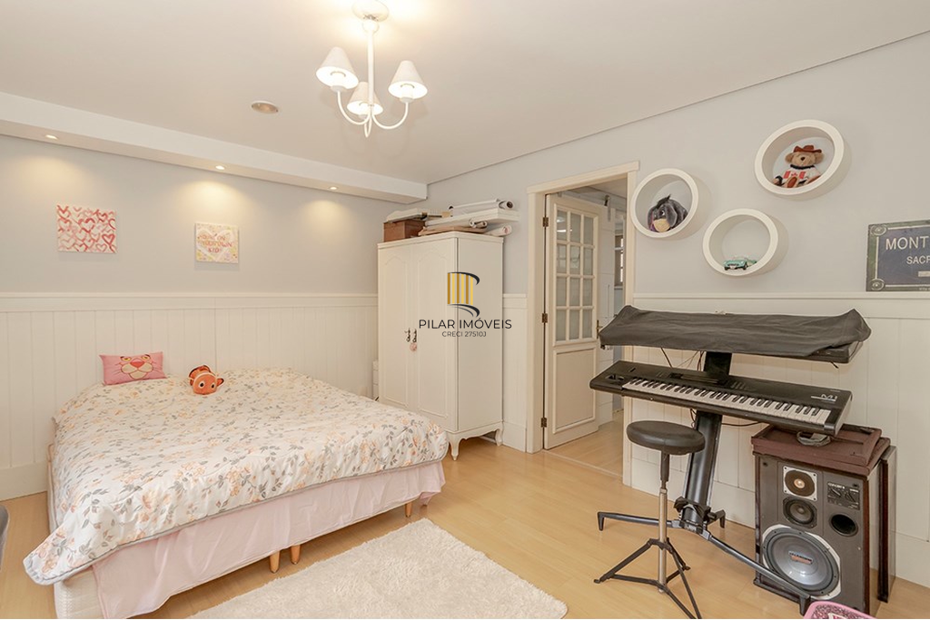 Casa 3 dormitórios no bairro Chácara das Pedras