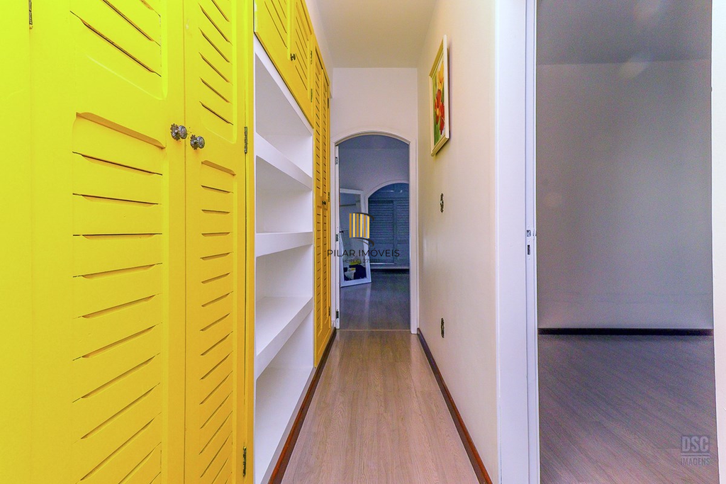 Casa 6 dormitórios no bairro Jardim Planalto
