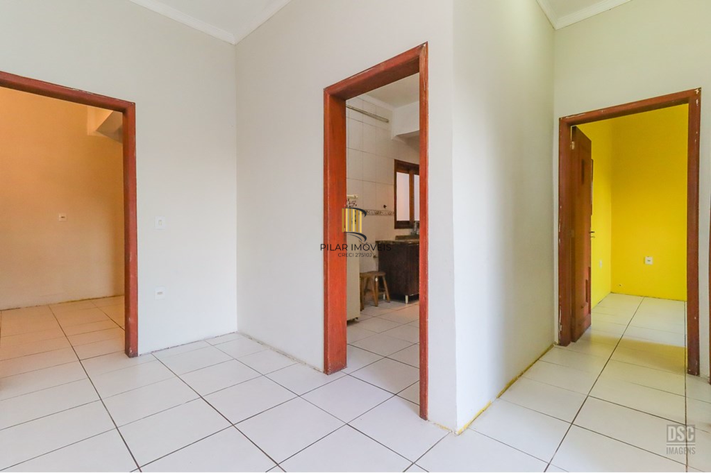 Casa 5 dormitórios no bairro Ipanema