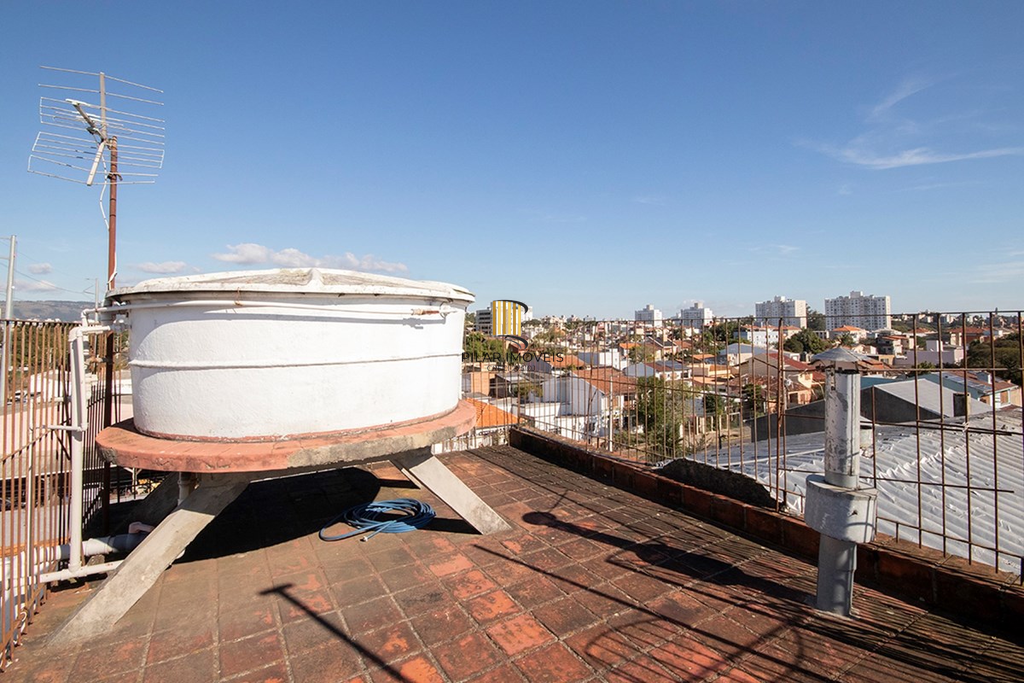 Casa 6 dormitórios no bairro São Sebastião