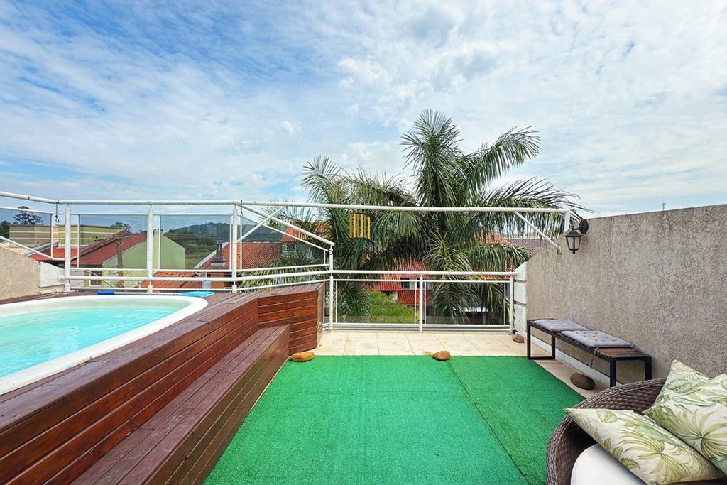 Casa de Condomínio 3 dormitórios no bairro Hípica