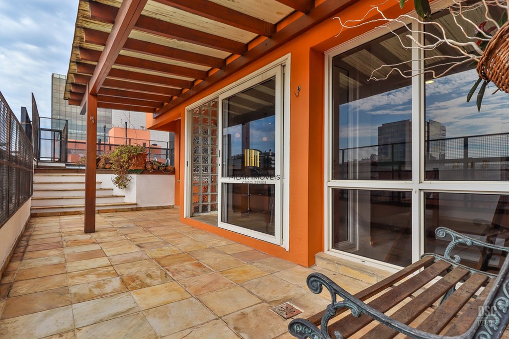 Cobertura 3 dormitórios no bairro Passo da Areia