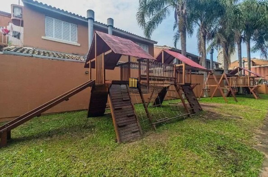 Casa de Condomínio 4 dormitórios no bairro Jardim Itu