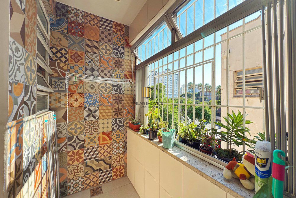 Apartamento 2 dormitórios no bairro Azenha