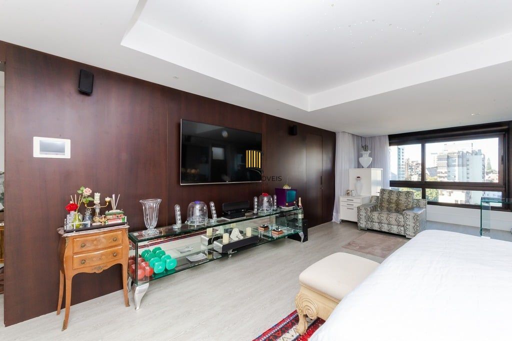 Apartamento 4 dormitórios no bairro Bela Vista