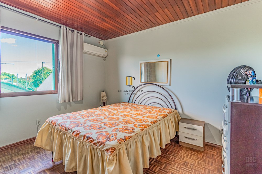 Casa 5 dormitórios no bairro Tristeza