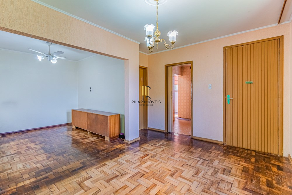 Casa 5 dormitórios no bairro Tristeza