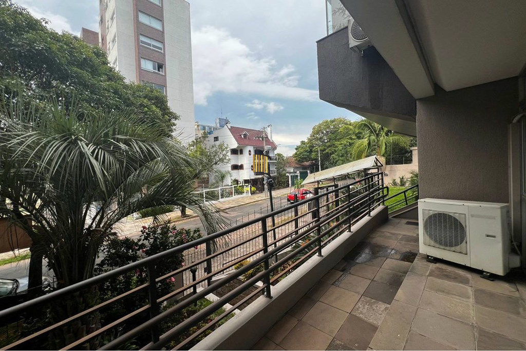 Apartamento 3 dormitórios no bairro Azenha