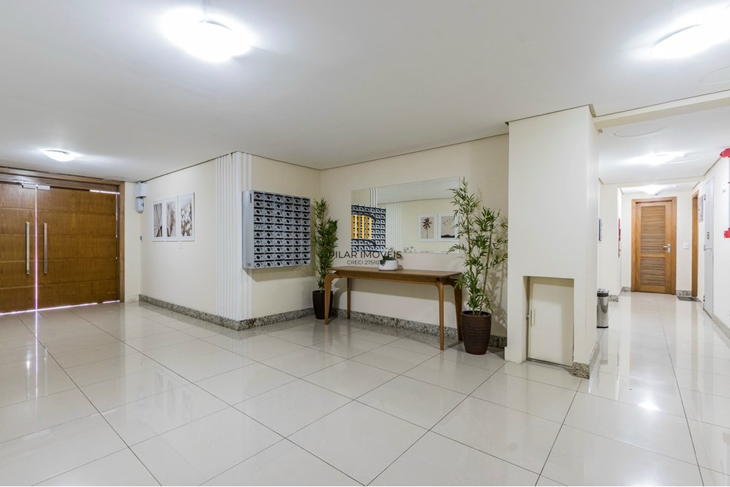 Apartamento 2 dormitórios no bairro Chácara das Pedras