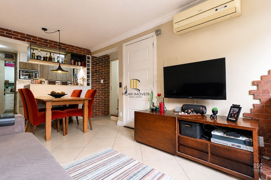 Casa de Condomínio 3 dormitórios no bairro Jardim Itu
