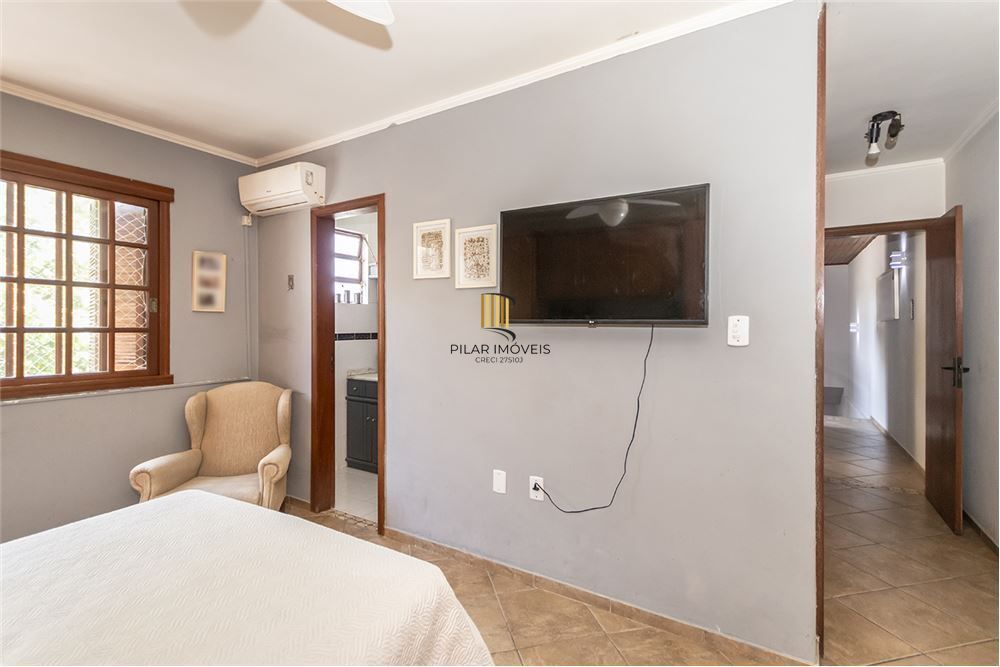 Casa 4 dormitórios no bairro Três Figueiras
