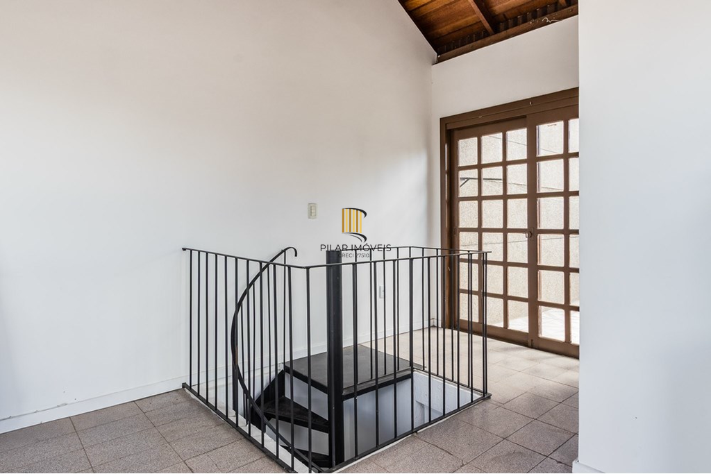 Cobertura 2 dormitórios no bairro Cristo Redentor