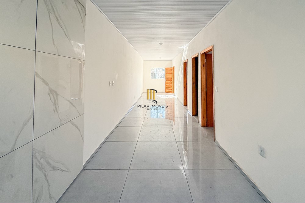 Casa 2 dormitórios no bairro Guajuviras