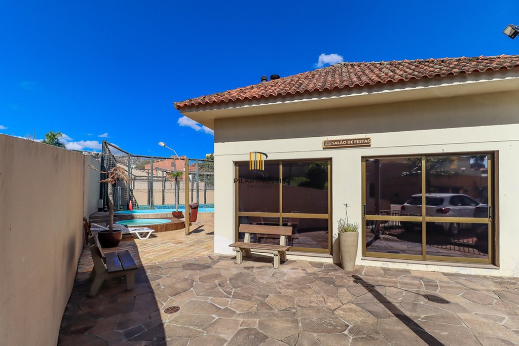 Apartamento 2 dormitórios no bairro Cavalhada