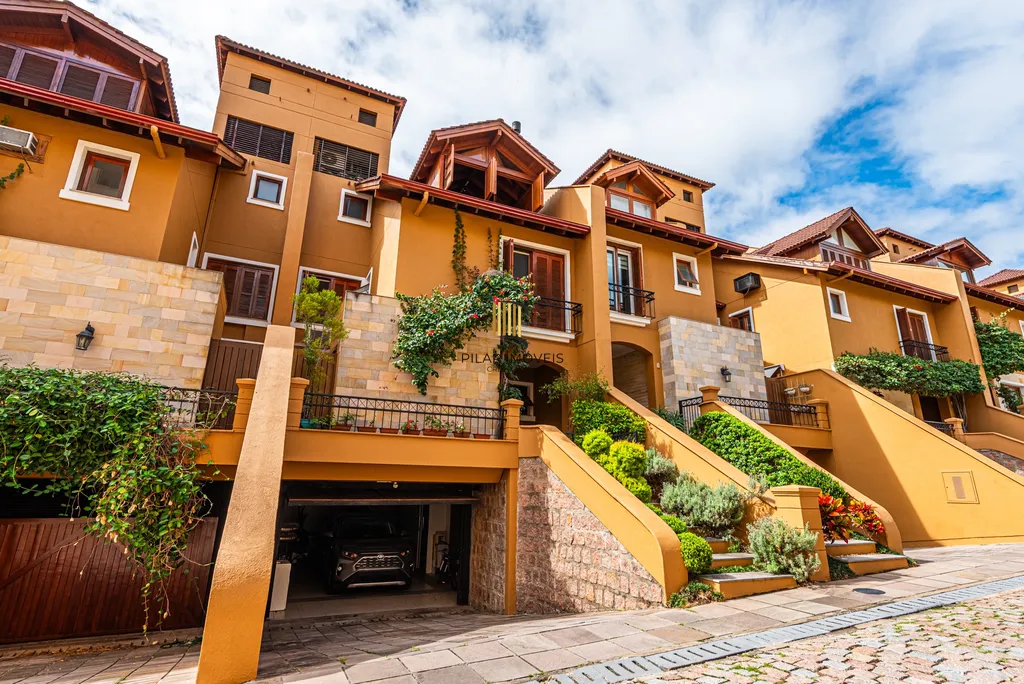 Casa de Condomínio 4 dormitórios no bairro Três Figueiras