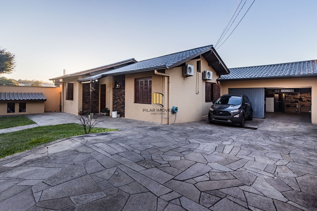 Casa de Condomínio 3 dormitórios no bairro Santa Tereza