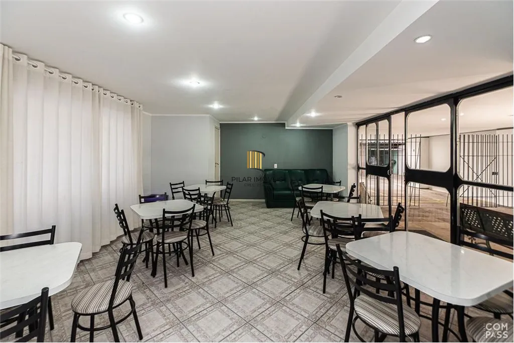 Apartamento 2 dormitórios no bairro Menino Deus