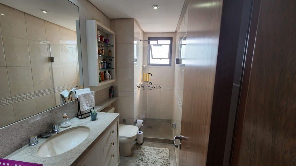 Apartamento 3 dormitórios no bairro Menino Deus