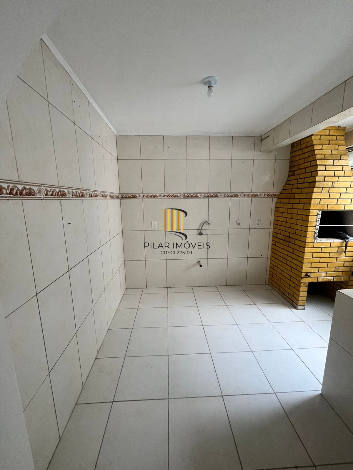 Apto 01 dorm com vaga no Cristo Redentor, 43 m2, 01 lance de escada