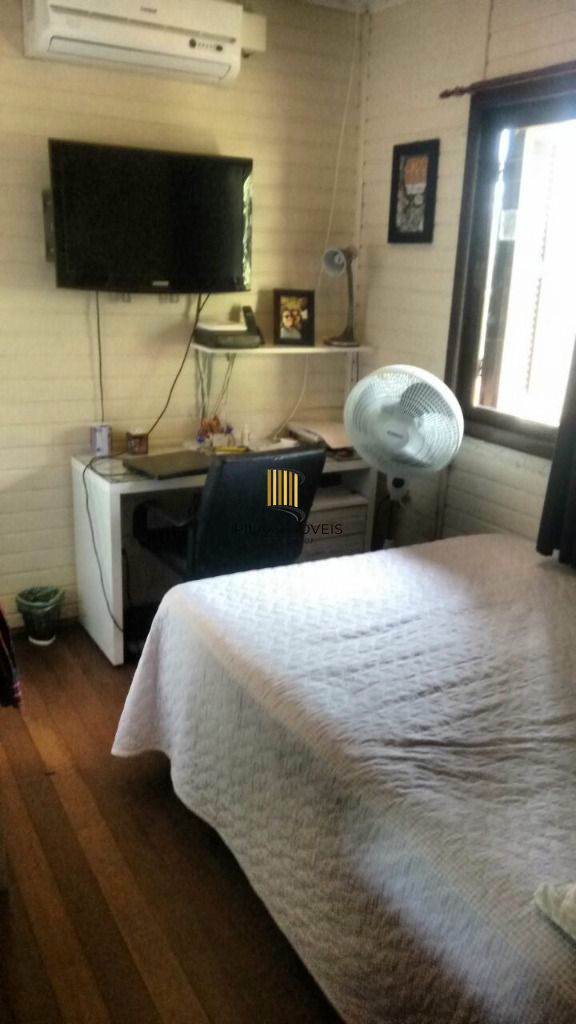 Casa 3 dormitórios no bairro Teresópolis