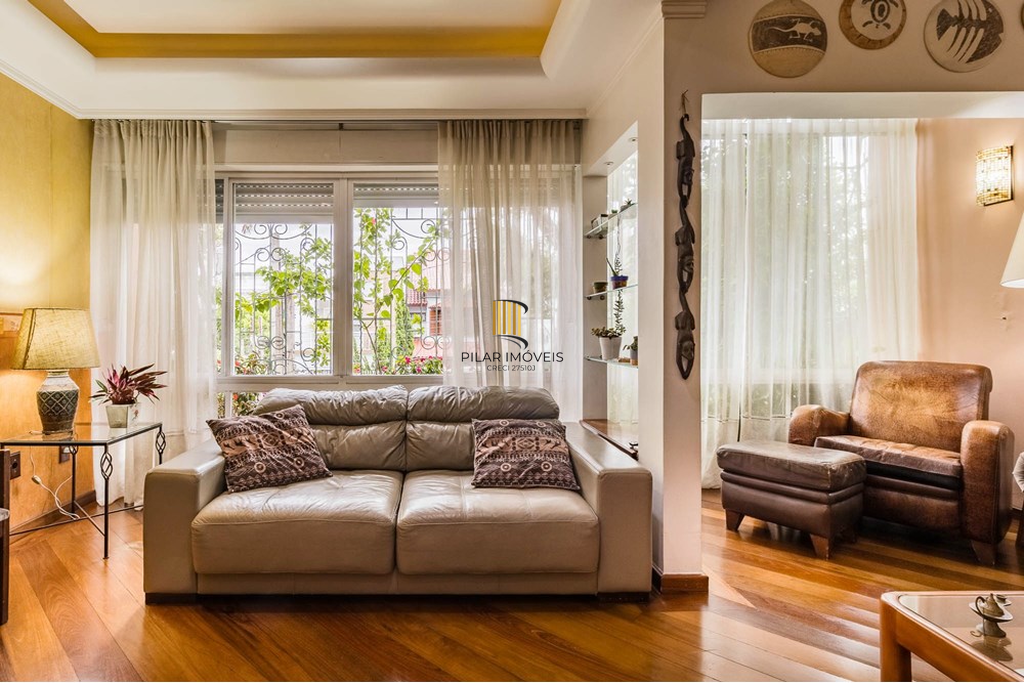 Casa 3 dormitórios no bairro Jardim Itu Sabará