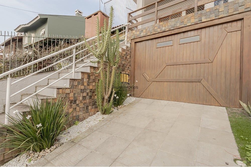 Casa 3 dormitórios no bairro Espírito Santo