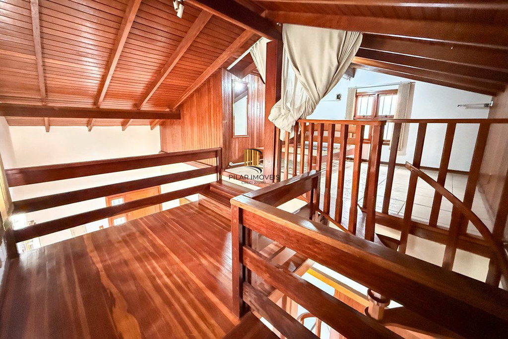 Casa 5 dormitórios no bairro São José