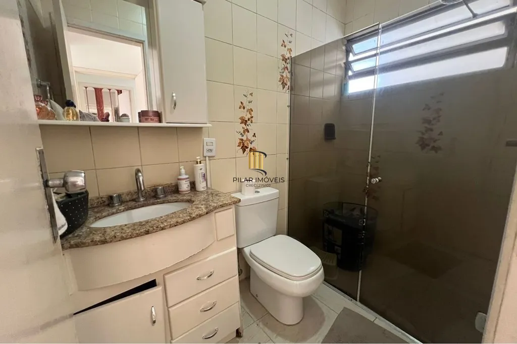 Casa 4 dormitórios no bairro Petrópolis