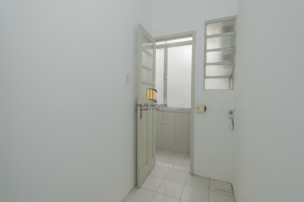 Apartamento 2 dormitórios no bairro Bom Fim