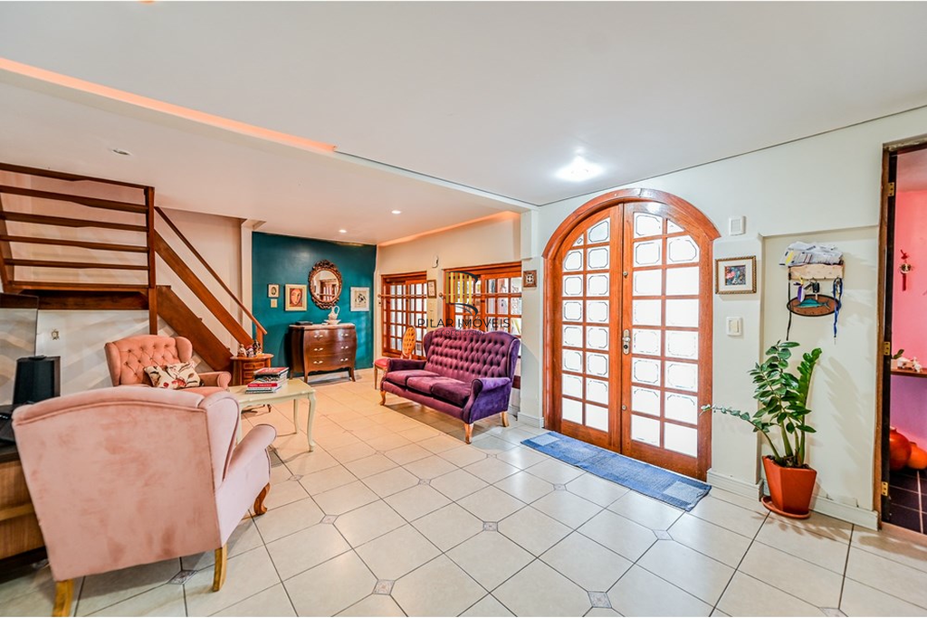 Casa de Condomínio 4 dormitórios no bairro Santa Tereza