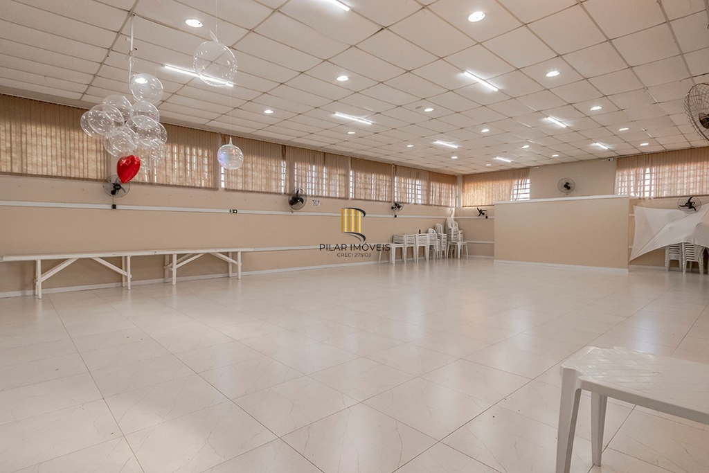 Apartamento 2 dormitórios no bairro Cristal