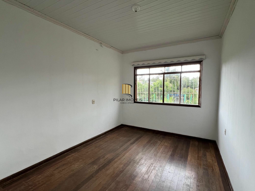 Casa 3 dormitórios no bairro Califórnia