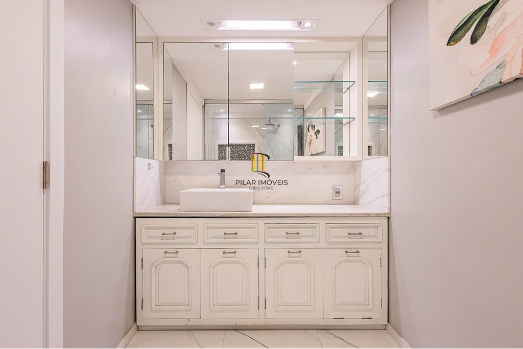 Apartamento 3 dormitórios no bairro Centro Histórico