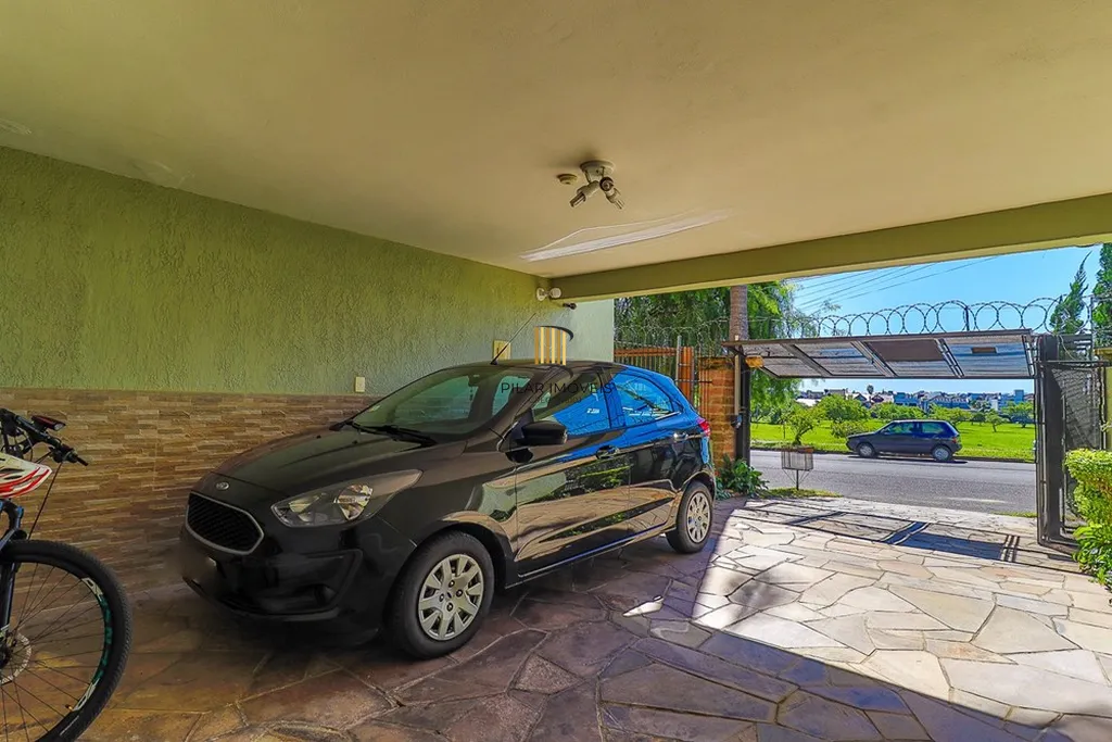 Casa 3 dormitórios no bairro Sarandi