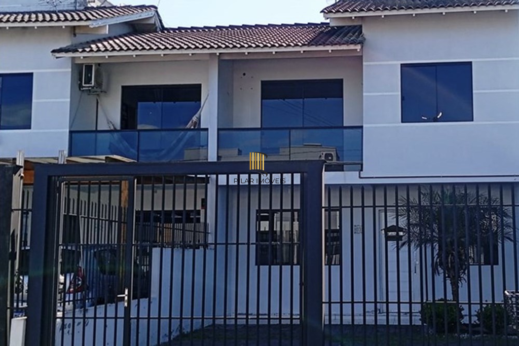 Casa 2 dormitórios no bairro Centro