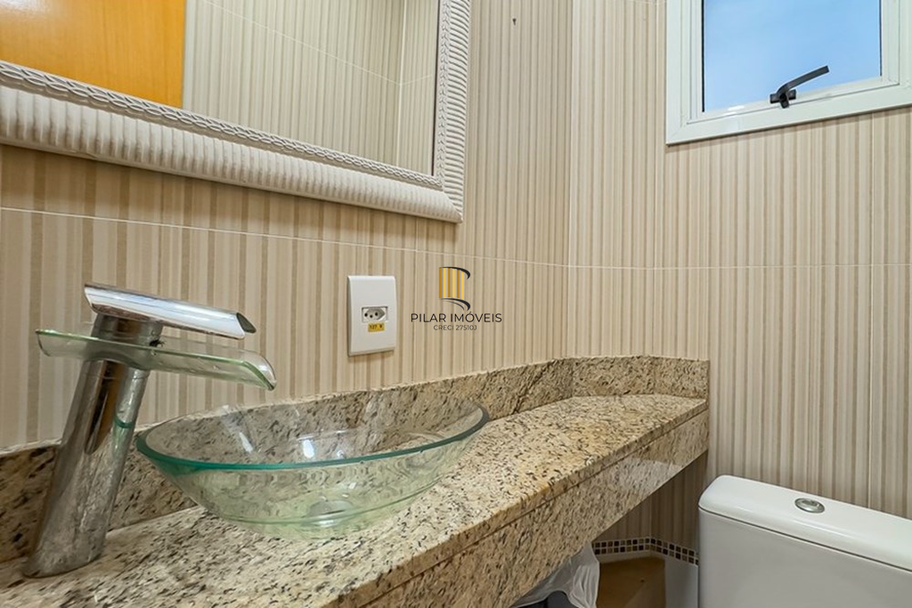 Casa de Condomínio 3 dormitórios no bairro Vila Ipiranga