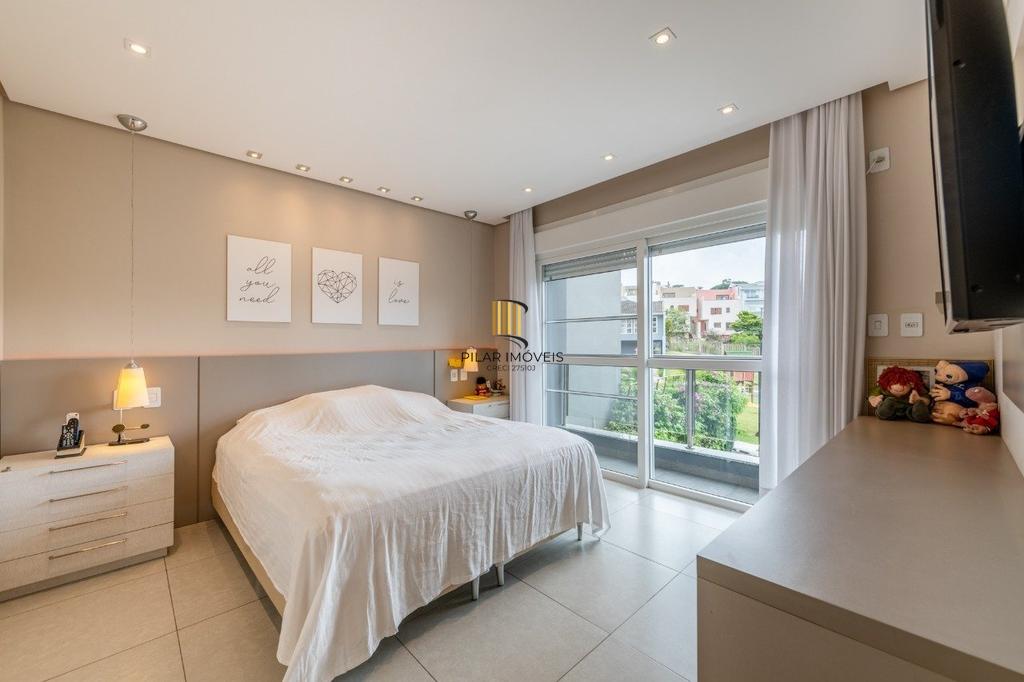 Casa de Condomínio 3 dormitórios no bairro Vila Nova