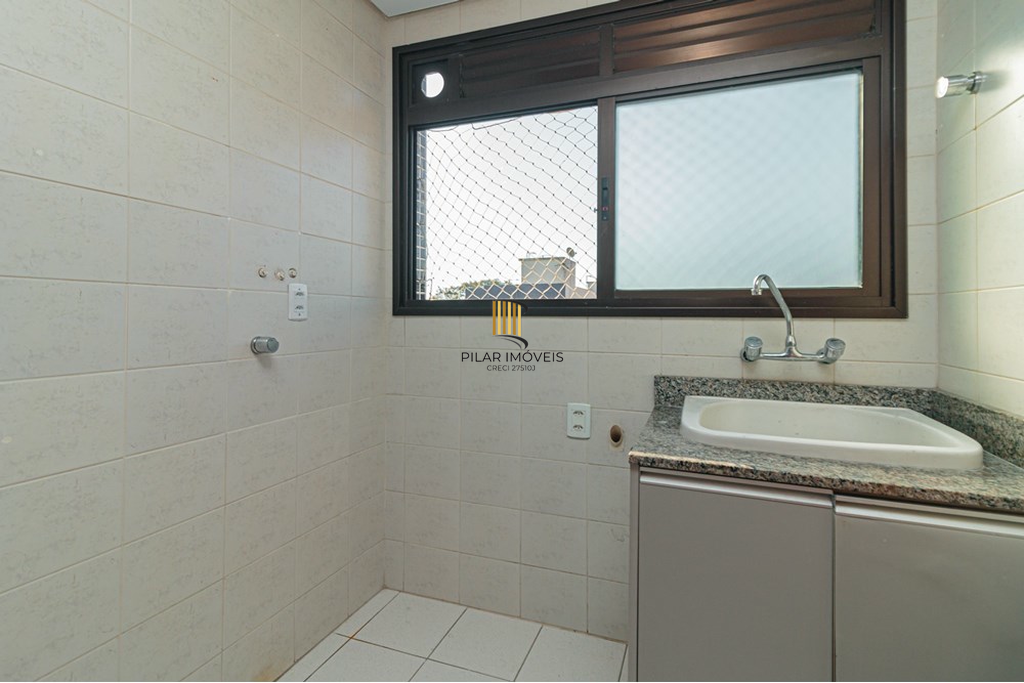 Apartamento 2 dormitórios no bairro Passo da Areia