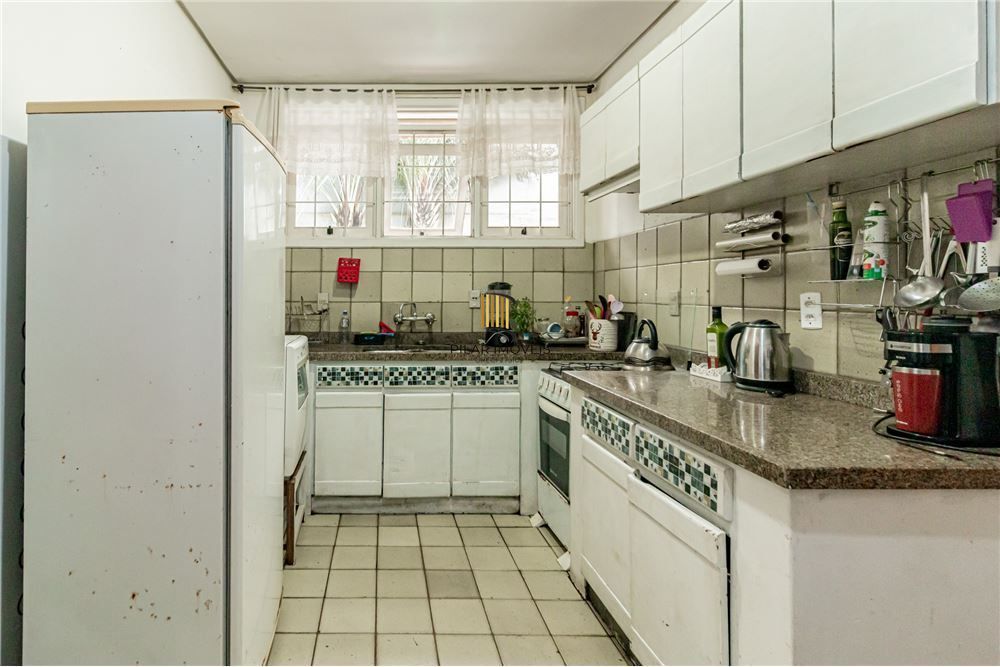 Casa 6 dormitórios no bairro Boa Vista