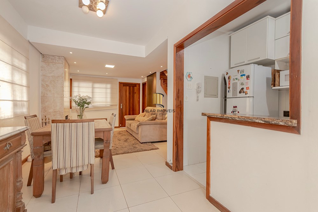 Casa de Condomínio 3 dormitórios no bairro Ipanema